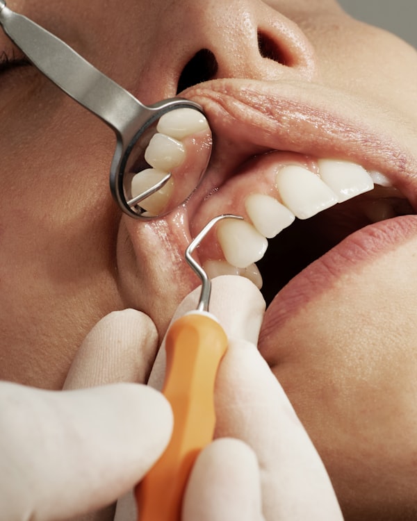 Dentiste en consultation